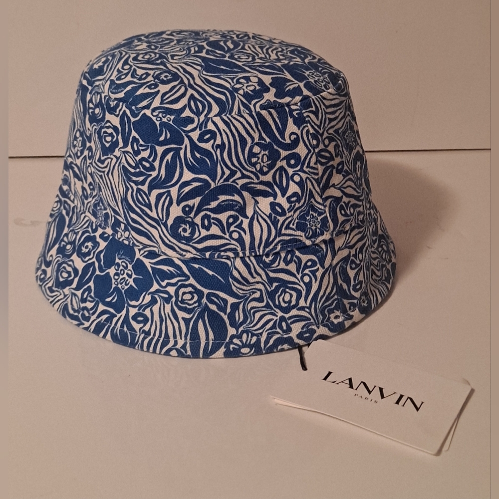 Lanvin flower to zebra Bucket Hat designer authentic